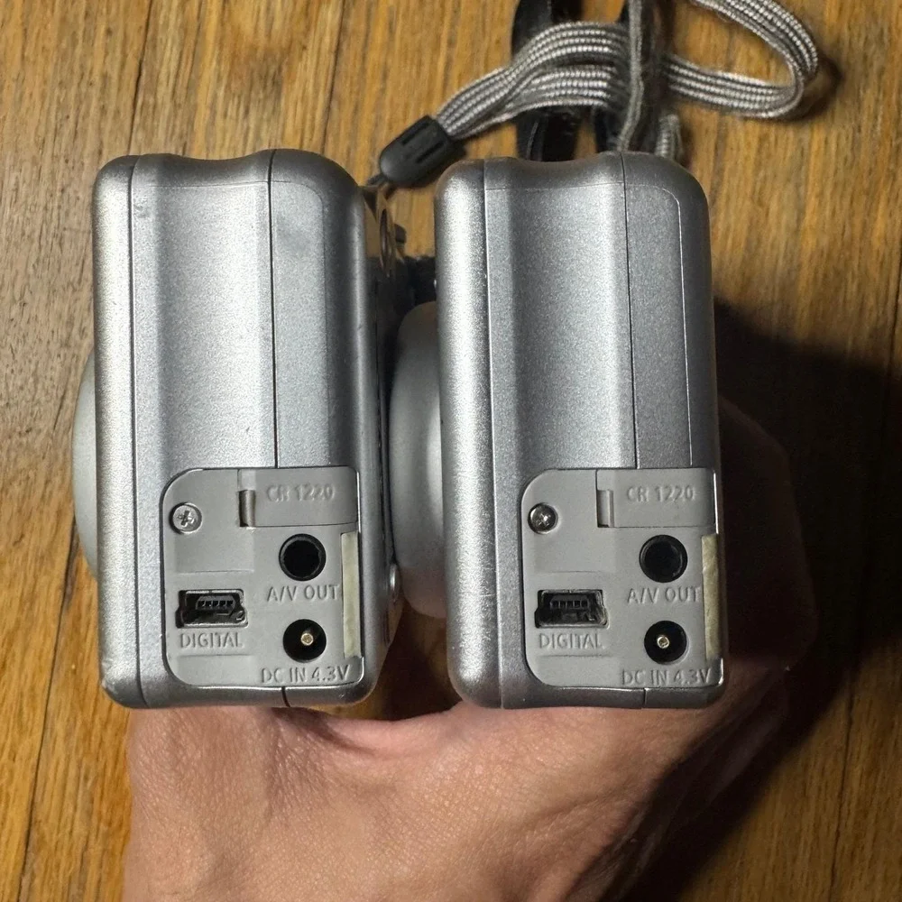Lot of 2 Canon PowerShot A60 2.0MP Digital Cameras Silver -READ - Picture 11 of 11